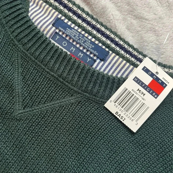 NWT Mens vintage Tommy Hilfiger oversized crewneck sweater size mediumdark green - Picture 3 of 4